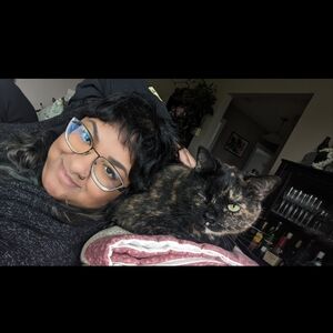 Meet your Posher, Aya